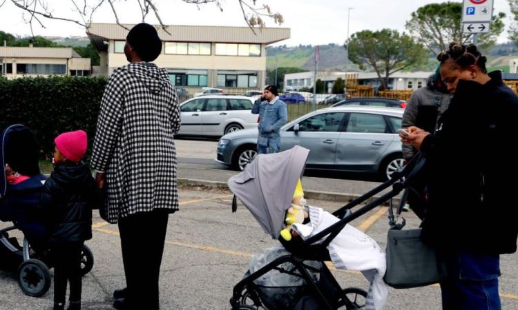lavoratori_stranieri_marche lavoratori_stranieri_marche