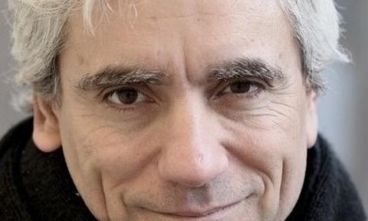 Marco Di Stefano all'Ekoclub di Villa Potenza con lo spettacolo "Chi vuol essere lieto sia"