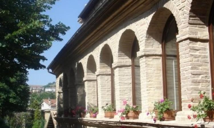 Ladri approfittano della preghiera del vespro per rubare in convento