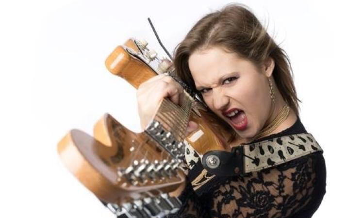 ArteinBlues fa a tappa a Treia con Miss Eliana