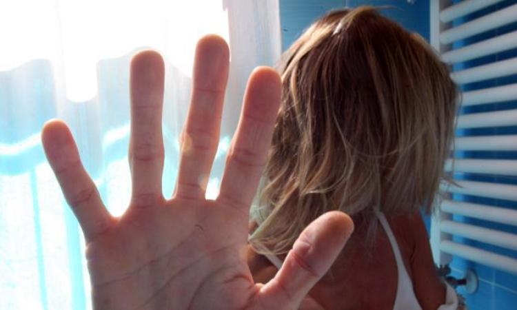 Raccolta fondi per realizzare il Codice Rosa Bianca