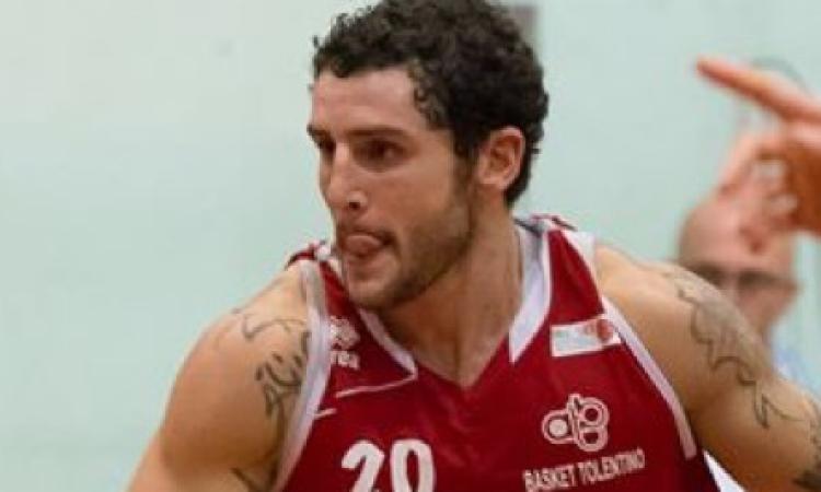 Basket, Tolentino corsaro a Pesaro