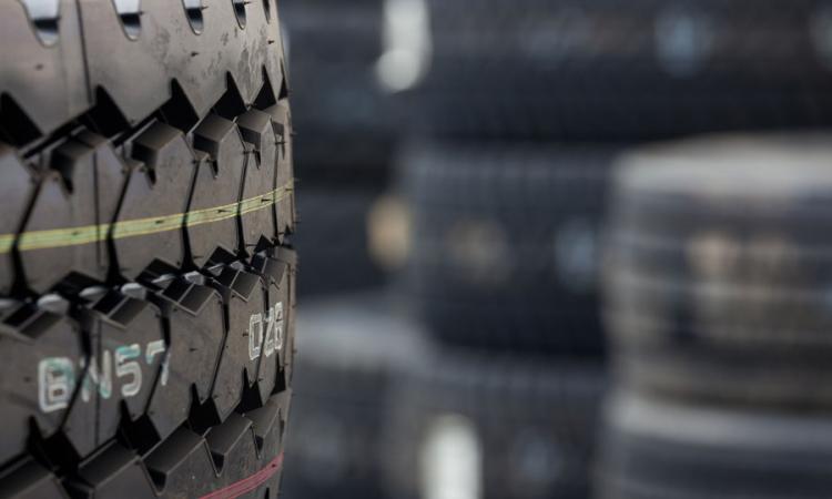Il Consorzio Ecotyre smaltirà il deposito di pneumatici
