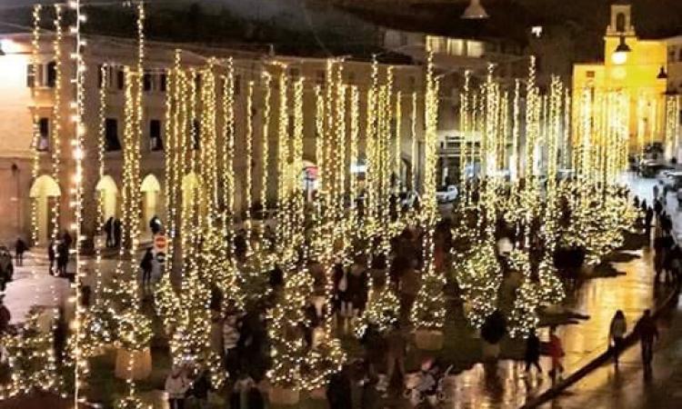 Dal Bosco Urbano al Re-Cycle Christmas: l'arte si mescola agli addobbi