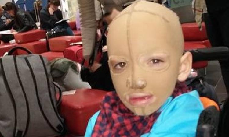 Il piccolo Simone in gita a Disneyland Paris