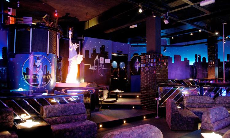 Grande festa per i sette anni del Broadway Music Hall