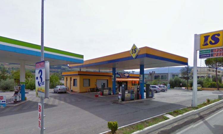 Notte di raid fra San Severino e Treia: nel mirino un distributore e un market