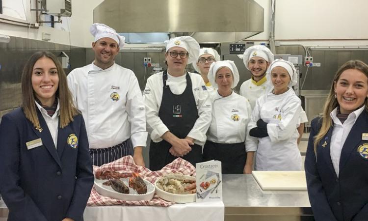 Cingoli, grande successo per lo show cooking all'alberghiero