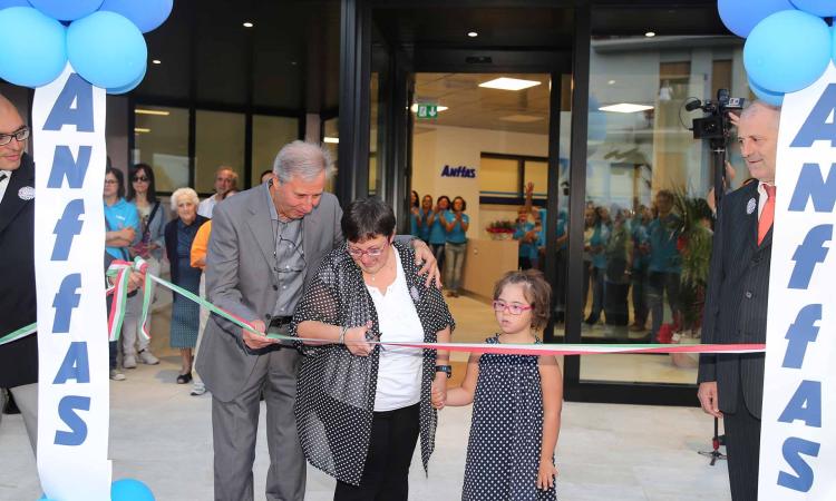 Inaugurato a Macerata il nuovo centro Anffas