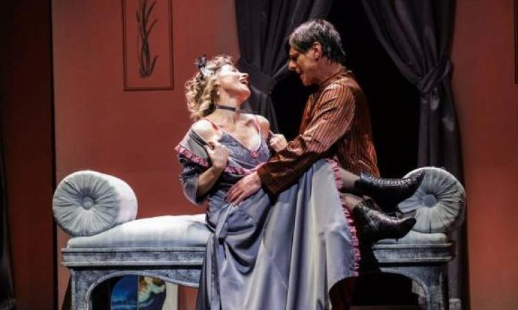 Riprende la rassegna “Il gusto del teatro”: sabato prossimo “Niente da dichiarare?”