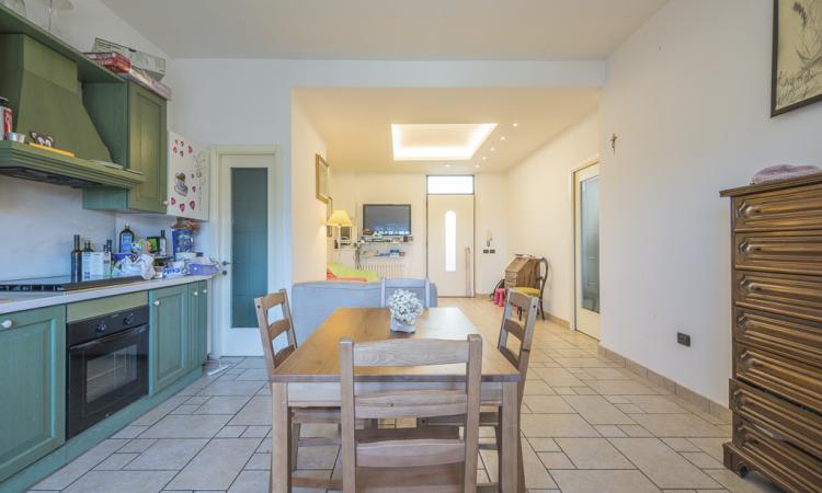 Appartamento al piano terra con ingresso indipendente - Macerata