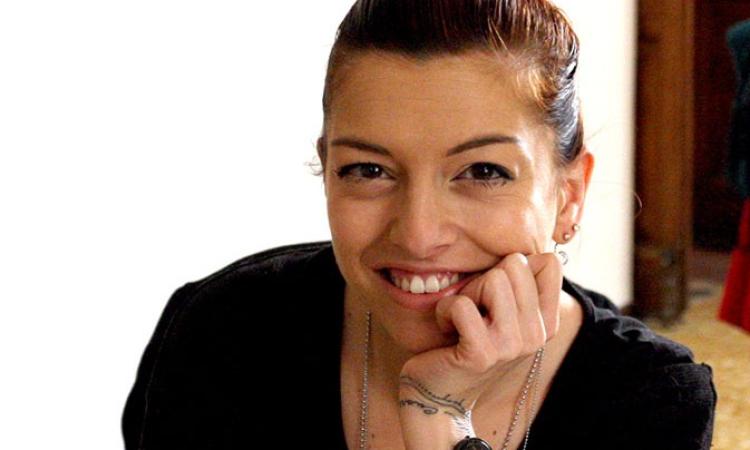 Da Macerata a Londra: il percorso artistico di Consuela Fratini
