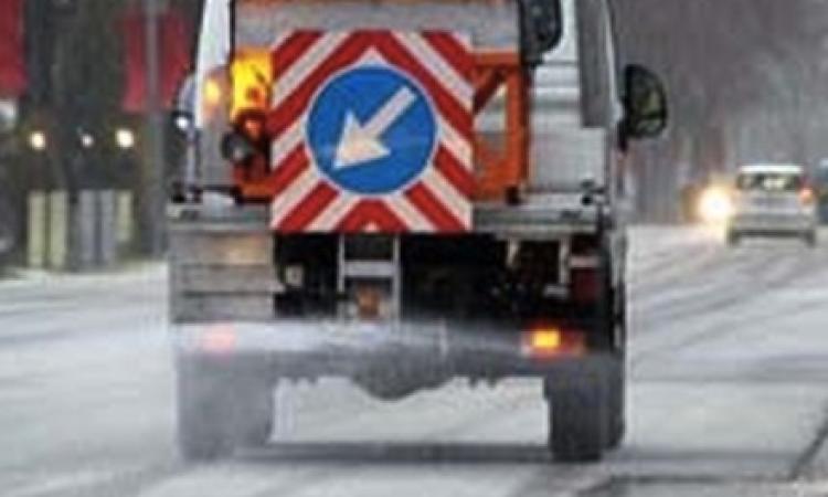 Macerata, pericolo ghiaccio: la viabilità verso la normalità