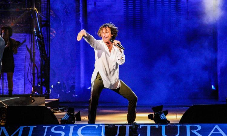 Musicultura scatena subito il pubblico con una straordinaria Gianna Nannini