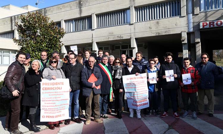 "Il punto nascita non si tocca": a San Severino iniziato lo sciopero della fame di Roberto Pioli - VIDEO