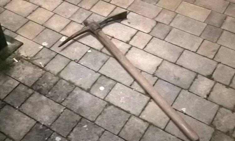 Assalto alla Coal di Piediripa a colpi di piccone - FOTO