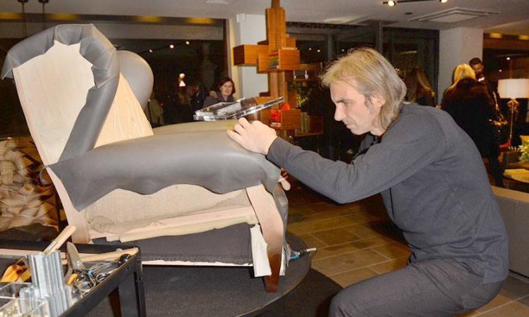 Battuta all'asta da Christie's la poltrona realizzata a Londra da Frau - FOTO