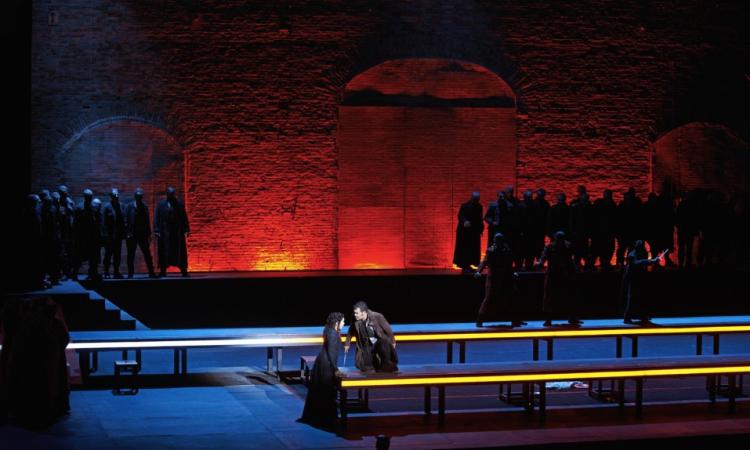 Macerata, i Cento Mecenati a due terzi dell’opera