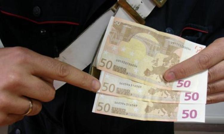 Diciottenne trova un portafogli in strada e lo riconsegna al proprietario