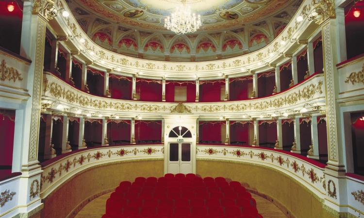 Parte la stagione teatrale del "Giuseppe Verdi" di Pollenza Parte la stagione teatrale del "Giuseppe Verdi" di Pollenza