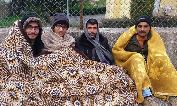 Macerata, i richiedenti asilo dormono al freddo. Il Sindaco: troveremo una soluzione