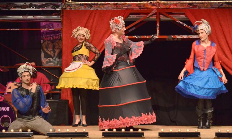 "Innamorati Opera Rock" al Festival Macerata Teatro
