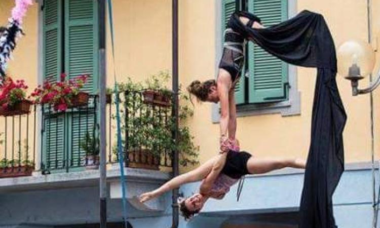 Les Jolies Fantastiques: le acrobazie che chiudono "Si Raccontano le Favole"