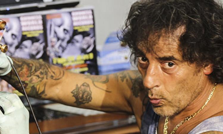 Recordman, veterano dei tatuaggi, parà e attore: il giorno dopo l'impresa Peppe Tattoo si racconta