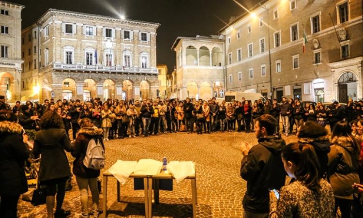 #NoMoreVictims: gli studenti Unimc dicono no al terrorismo - FOTO