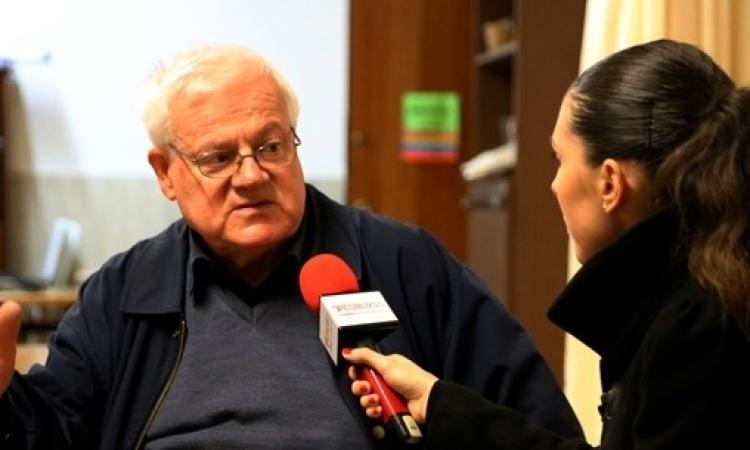 Caso migranti: 15 pakistani aiutati da Don Alberto Forconi dopo la segnalazione di Picchio News