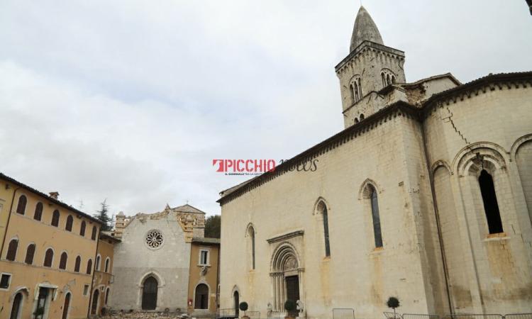 Visso: la scossa ripresa dal vigile del fuoco Cavalcante - VIDEO -