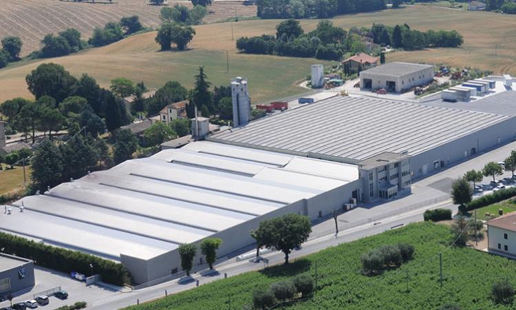 La Giessegi di Appignano fa scuola: accordo sindacale rivoluzionario per 450 dipendenti
