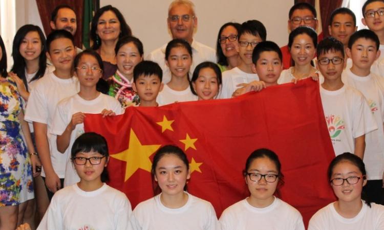 Un gruppo di studenti di Taicang ricevuti in Municipio a Macerata