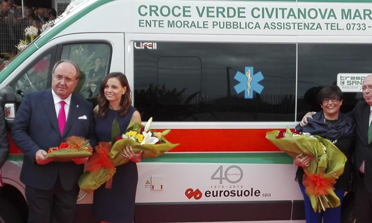 Eurosuole compie 40 anni e regala un'ambulanza alla Croce Verde