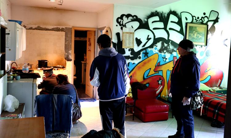 Dentro l'Hotel House: controlli a tappeto (FOTO e VIDEO)