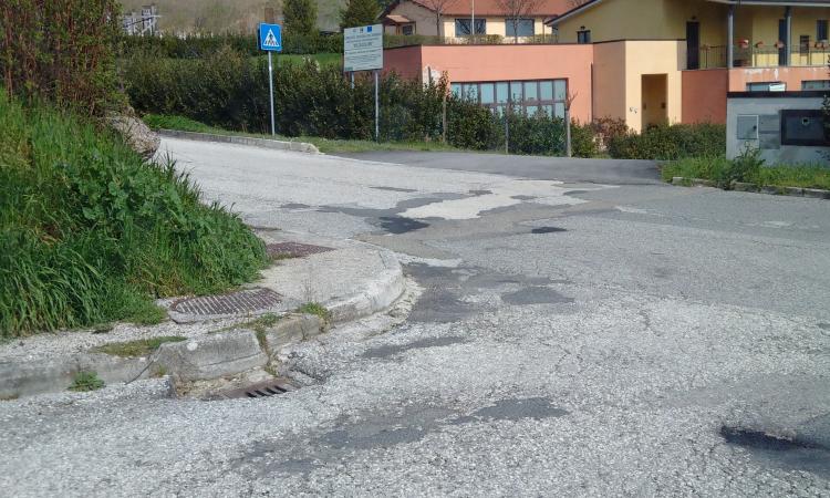 Caprodossi (PD): "Strade camerti o suolo lunare? Città impresentabile"