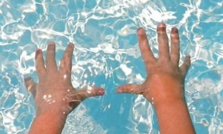 Focus sull'età evolutiva: se ne discute alla Piscina comunale