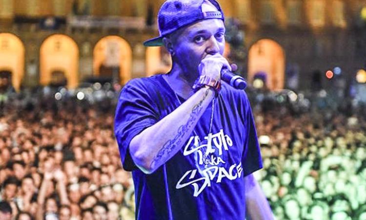 Clementino, il vento e il mojito