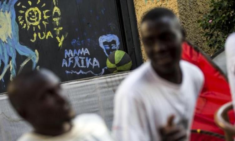 "Italiani puzzolenti": gruppo di giovani insultato da stranieri a Civitanova