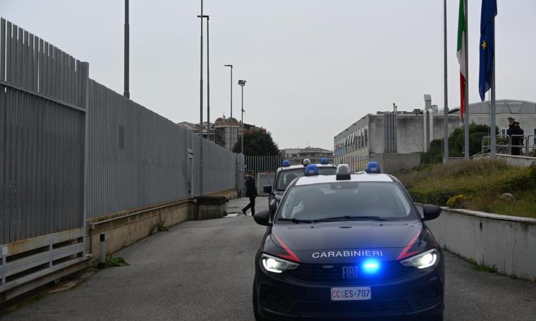 Denunciati dalla "madre coraggio": cade il sodalizio della droga sulla costa. In manette il capo calabrese e la moglie tabaccaia (VIDEO)