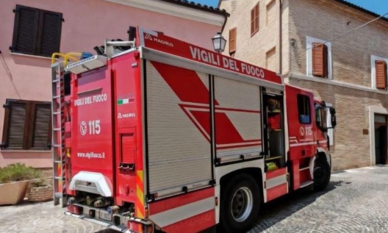 "Parliamo un po'": così una vigile del fuoco conquista la fiducia di un 17enne e lo riporta a casa